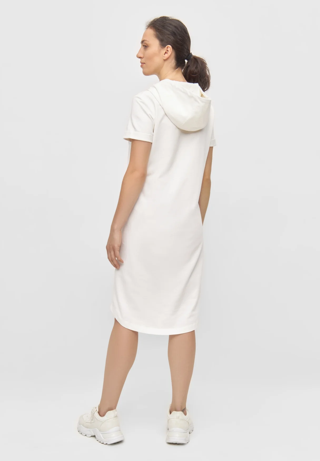 ROMINA - Image 15